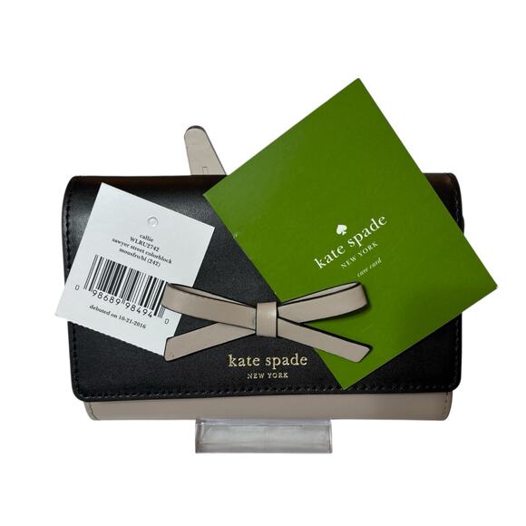 Kate Spade Sawyer Wallet - Picture 4 of 8